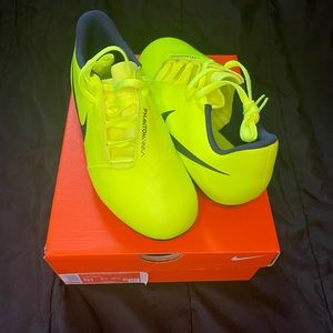 Nike JR PHANTOM VENOM CLUB FG